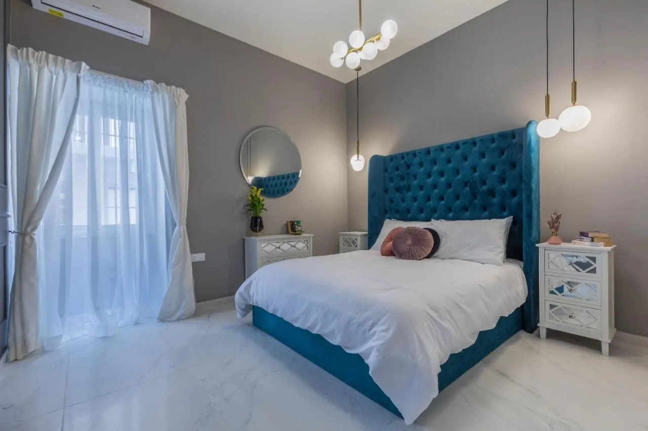 New & Unique Apartment - A 5 Minutes Ferry To Capital City Of Valletta Senglea Malta