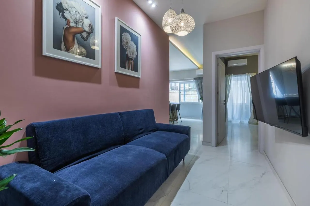 New & Unique Apartment - A 5 Minutes Ferry To Capital City Of Valletta Senglea
